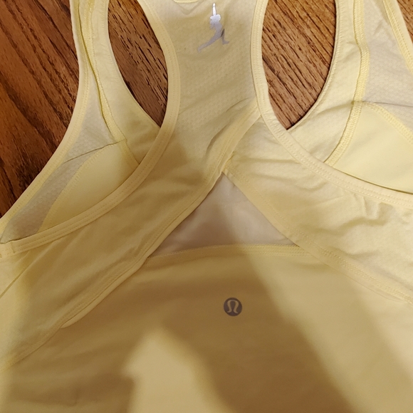 Tank top - Picture 2 of 4